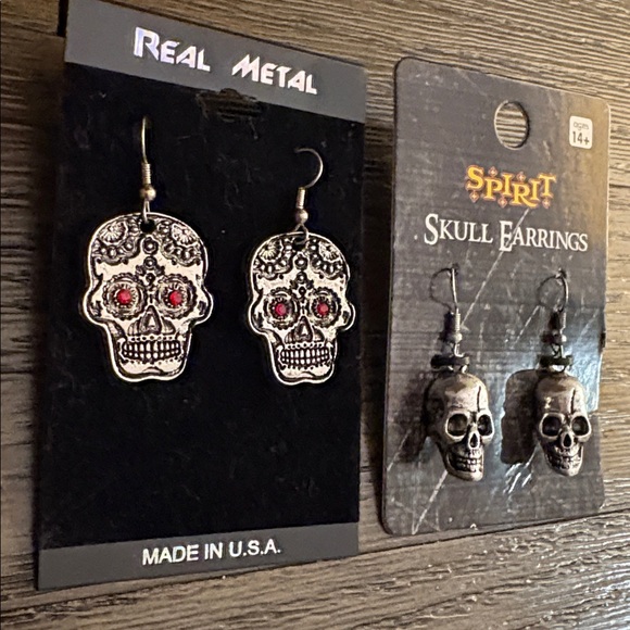 Lot of 2x [Spirit] & [Real Metal] Skull Gothic Drop Dangle Silver Earrings - Picture 5 of 12